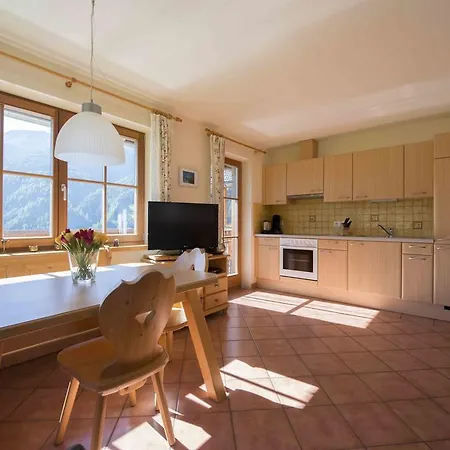 Virgenhaus * فيرجن